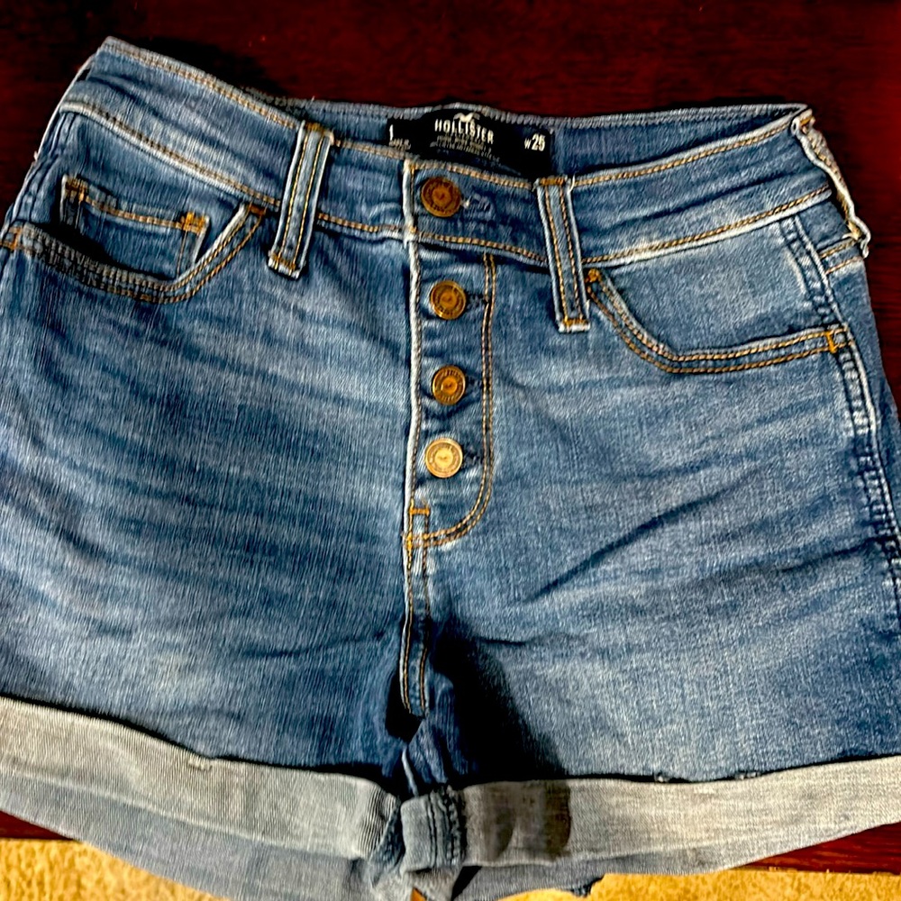 Hollister curvy high-rise jean shorts